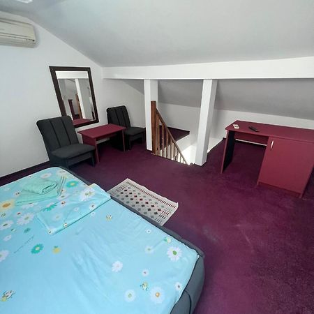 Cool Breeze - Mamaia Nord Hotel นาโวดาริ ภายนอก รูปภาพ