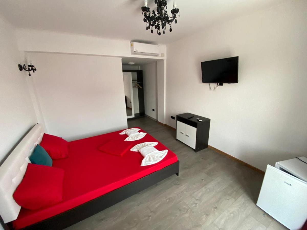 Cool Breeze - Mamaia Nord Hotel นาโวดาริ ภายนอก รูปภาพ