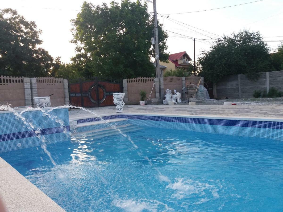 Cool Breeze - Mamaia Nord Hotel นาโวดาริ ภายนอก รูปภาพ