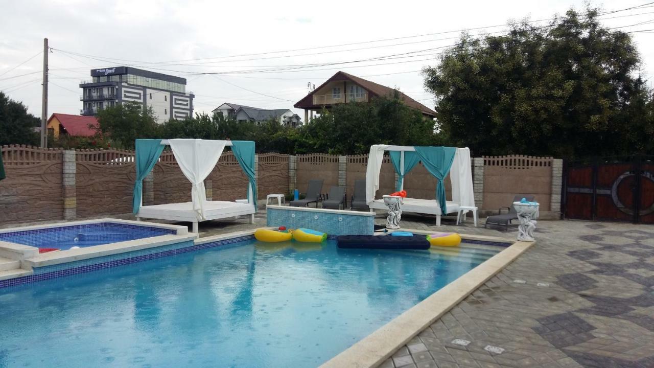 Cool Breeze - Mamaia Nord Hotel นาโวดาริ ภายนอก รูปภาพ