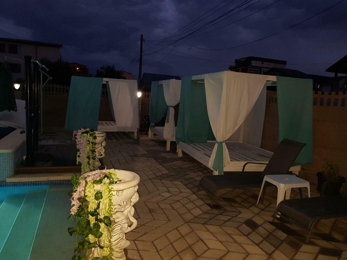 Cool Breeze - Mamaia Nord Hotel นาโวดาริ ภายนอก รูปภาพ